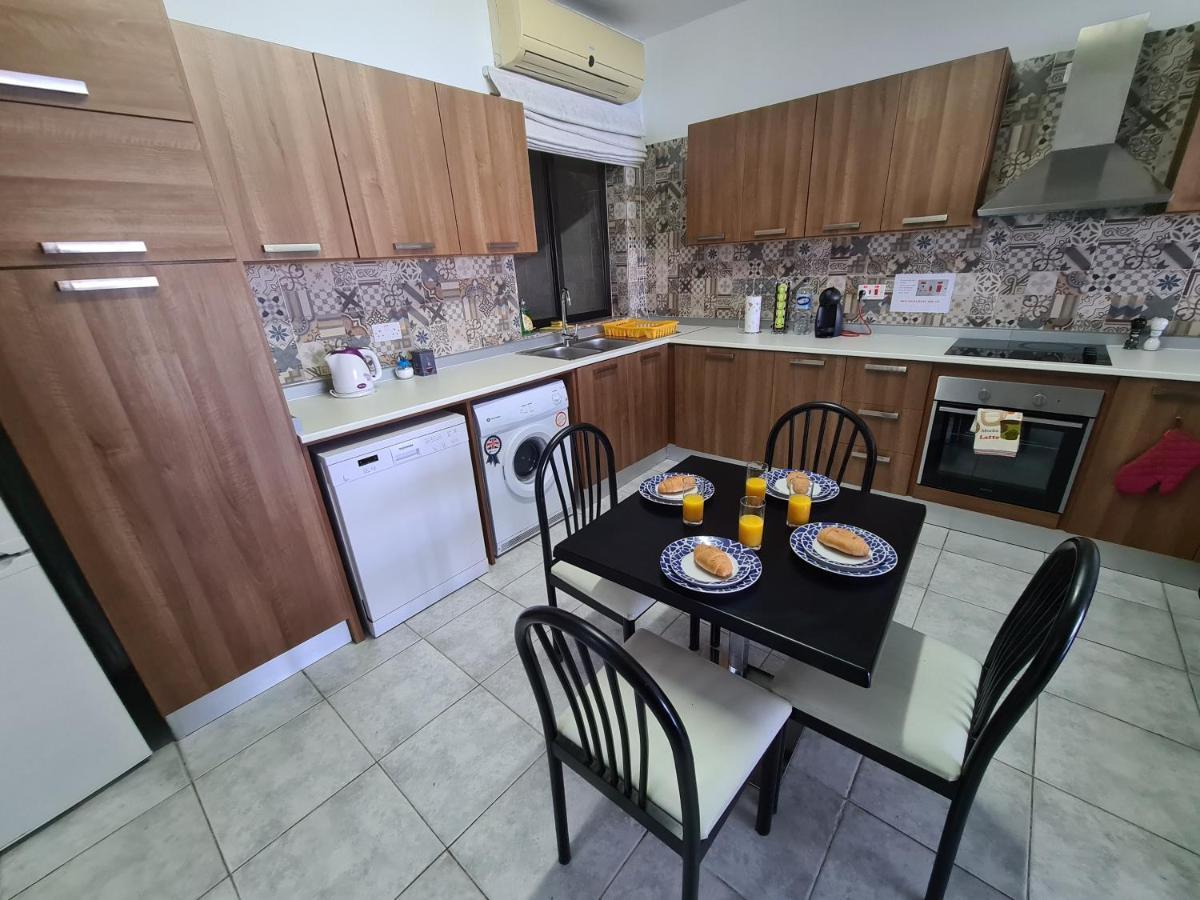 Spacious Seafront Apt Next To Sliema-Valeta Ferry Экстерьер фото